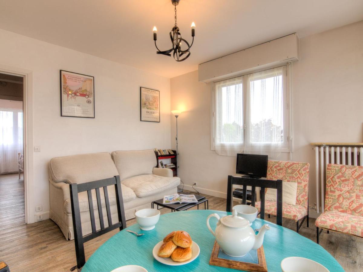 Apartment Castel Guermante By Interhome โดวีลล์ ภายนอก รูปภาพ